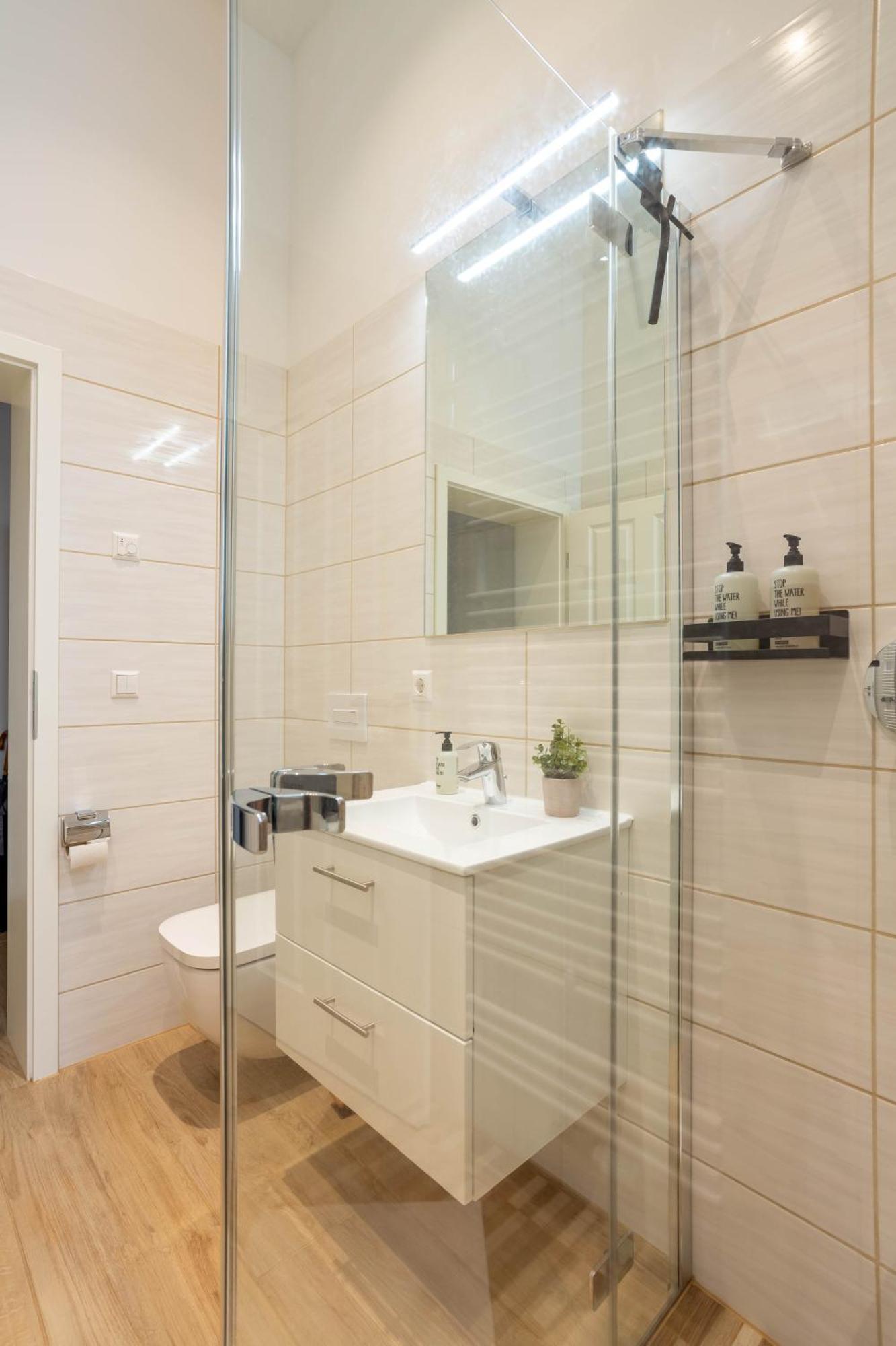 Soulscape Apartments Loft Zwickau Citycenter Mit Tg-Stellplatz, Magenta-Tv Und Klima 외부 사진